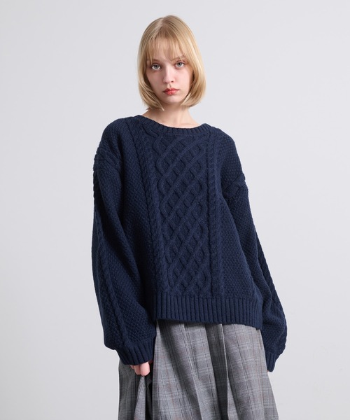 apres jour mignon(アプレジュールミニョン)の「袖ボリュームケーブルニット【ZOZOTOWN限定アイテム】(ニット/セーター・レディース・ベージュ/ネイビー/ピンクベージュ/カーキ・X-LARGE/フリー)」の7枚目の写真
