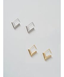 Vスモールピアス