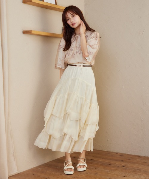 mysty woman（ミスティウーマン）の「フローラル刺繍フレアスリーブブラウス　320879（シャツ/ブラウス・レディース・アイボリー/グレイッシュブルー/グレー/ピンクベージュ/ベージュ/オフホワイト・FREE）」の10枚目の写真