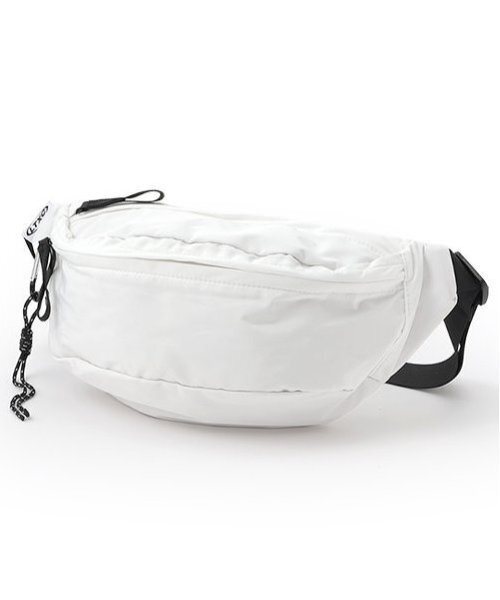 LOVETOXIC（ラブトキシック）の「【LTXC】ビックウエストバッグ（バックパック/リュック・キッズ・ブラック/サックスブルー/オフホワイト・F）」の7枚目の写真