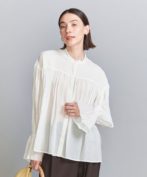 BEAUTY&YOUTH UNITED ARROWS(ビューティーアンドユースユナイテッドアローズ)の「【WEB限定】コットンレーヨン シャーリングブラウス -ウォッシャブル-(シャツ/ブラウス・レディース・ライラック/ライトブルー/ブラック/ホワイト・FREE)」の5枚目の写真