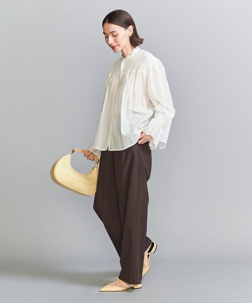 BEAUTY&YOUTH UNITED ARROWS(ビューティーアンドユースユナイテッドアローズ)の「【WEB限定】コットンレーヨン シャーリングブラウス -ウォッシャブル-(シャツ/ブラウス・レディース・ライラック/ライトブルー/ブラック/ホワイト・FREE)」の8枚目の写真