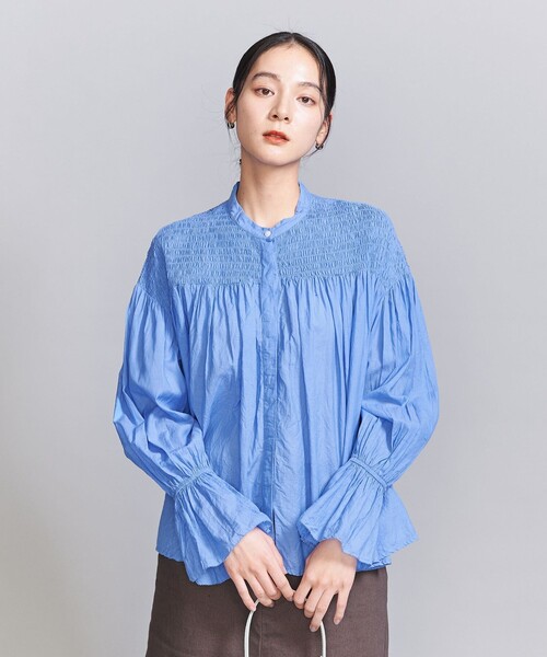 BEAUTY&YOUTH UNITED ARROWS(ビューティーアンドユースユナイテッドアローズ)の「【WEB限定】コットンレーヨン シャーリングブラウス -ウォッシャブル-(シャツ/ブラウス・レディース・ライラック/ライトブルー/ブラック/ホワイト・FREE)」の12枚目の写真
