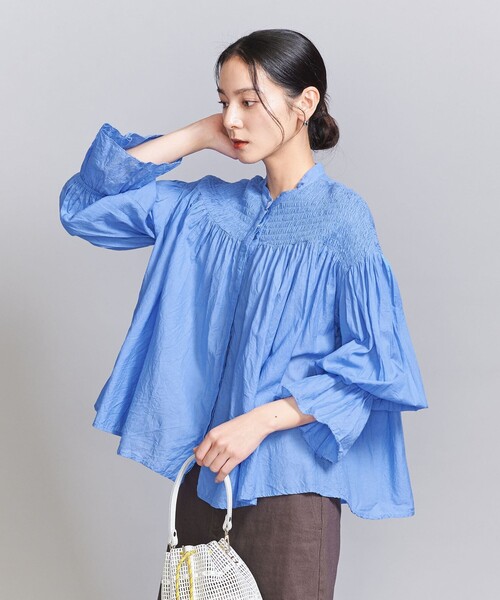 BEAUTY&YOUTH UNITED ARROWS(ビューティーアンドユースユナイテッドアローズ)の「【WEB限定】コットンレーヨン シャーリングブラウス -ウォッシャブル-(シャツ/ブラウス・レディース・ライラック/ライトブルー/ブラック/ホワイト・FREE)」の13枚目の写真