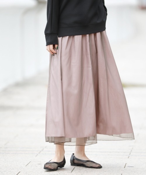 Bou Jeloud（ブージュルード）の「チュール×ピーチ リバーシブルロングスカート（スカート・レディース・ブラック/ベージュ/ピンク・FREE）」の16枚目の写真