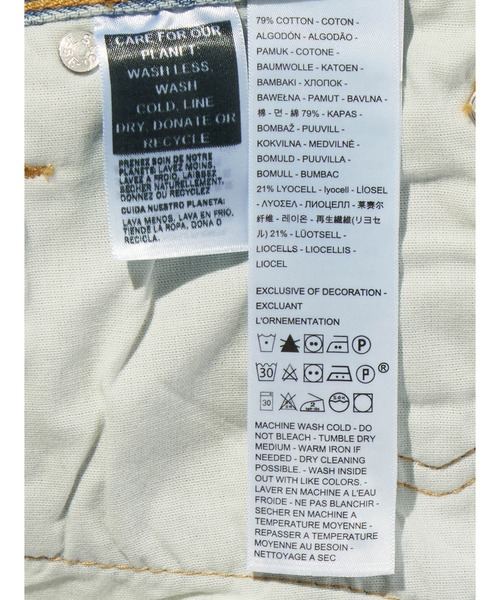 Levi's(リーバイス)の「Levi's/リーバイス 501(R) MID THIGH ショーツ ライトインディゴ(デニムパンツ・レディース・ライトインディゴブルー・23inch/28inch/27inch/26inch/25inch/24inch)」の12枚目の写真