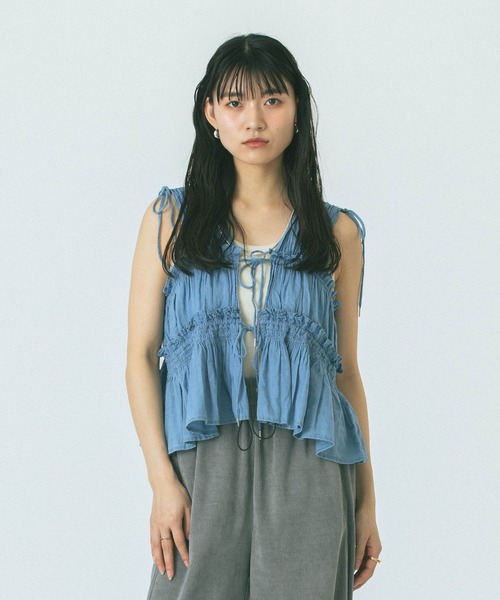 ROSE BUD(ローズバッド)の「SLV.LESS GATHERED BLOUSE(シャツ/ブラウス・レディース・ネイビー/ブルー・ONE SIZE)」の5枚目の写真