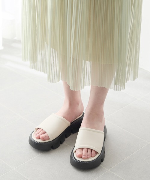 coca(ANDEX shoes product)(コカ)の「厚底 バルキーソール ミュールサンダル(サンダル・レディース・ホワイト/ブラック・LARGE/MEDIUM/SMALL)」の1枚目の写真