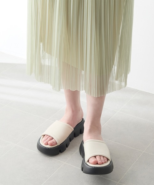 coca(ANDEX shoes product)(コカ)の「厚底 バルキーソール ミュールサンダル(サンダル・レディース・ホワイト/ブラック・LARGE/MEDIUM/SMALL)」の8枚目の写真