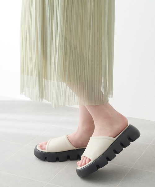 coca(ANDEX shoes product)(コカ)の「厚底 バルキーソール ミュールサンダル(サンダル・レディース・ホワイト/ブラック・LARGE/MEDIUM/SMALL)」の13枚目の写真