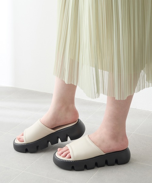 coca(ANDEX shoes product)(コカ)の「厚底 バルキーソール ミュールサンダル(サンダル・レディース・ホワイト/ブラック・LARGE/MEDIUM/SMALL)」の14枚目の写真