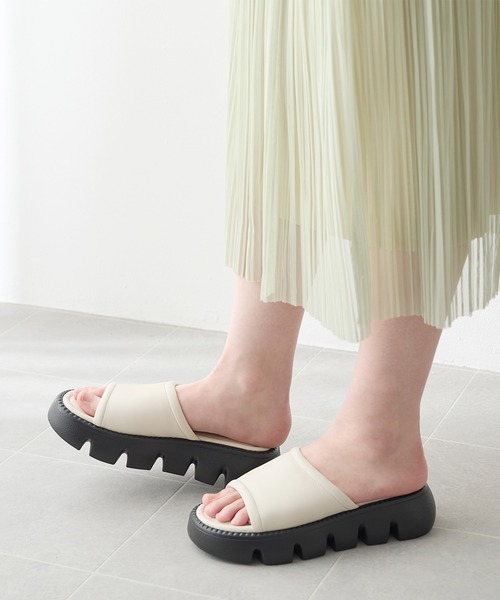 coca(ANDEX shoes product)(コカ)の「厚底 バルキーソール ミュールサンダル(サンダル・レディース・ホワイト/ブラック・LARGE/MEDIUM/SMALL)」の15枚目の写真
