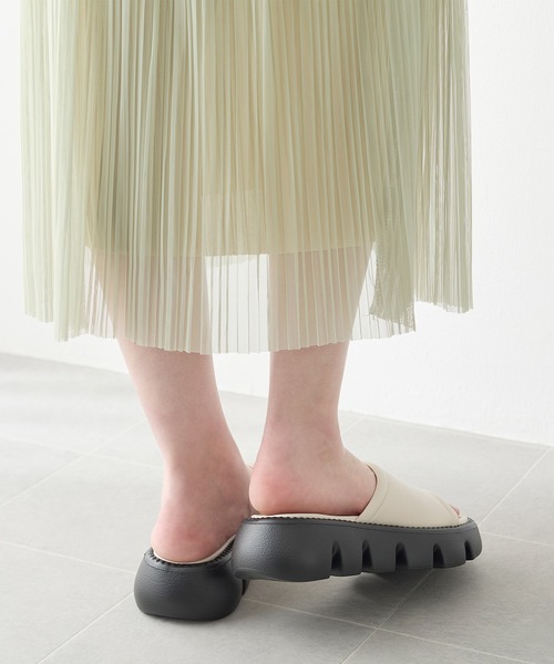 coca(ANDEX shoes product)(コカ)の「厚底 バルキーソール ミュールサンダル(サンダル・レディース・ホワイト/ブラック・LARGE/MEDIUM/SMALL)」の19枚目の写真