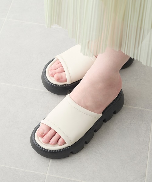 coca(ANDEX shoes product)(コカ)の「厚底 バルキーソール ミュールサンダル(サンダル・レディース・ホワイト/ブラック・LARGE/MEDIUM/SMALL)」の22枚目の写真