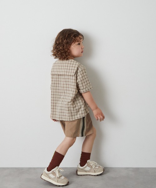 riziere(リジェール)の「サイドライン撥水ハーフパンツ(その他パンツ・キッズ・チャコール/ベージュ・150/140/130/120/110/100/90)」の3枚目の写真