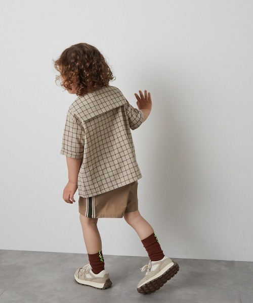 riziere(リジェール)の「サイドライン撥水ハーフパンツ(その他パンツ・キッズ・チャコール/ベージュ・150/140/130/120/110/100/90)」の4枚目の写真