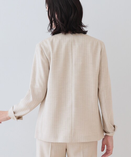 INDIVI(インディヴィ)の「【こなれSETUP】リネンライクノーカラージャケット(ノーカラージャケット・レディース・ライトグレー系3/ナチュラル/アイボリー系2/チャコール/ネイビー・15 /13/12/05/03/40/38/36/19)」の8枚目の写真