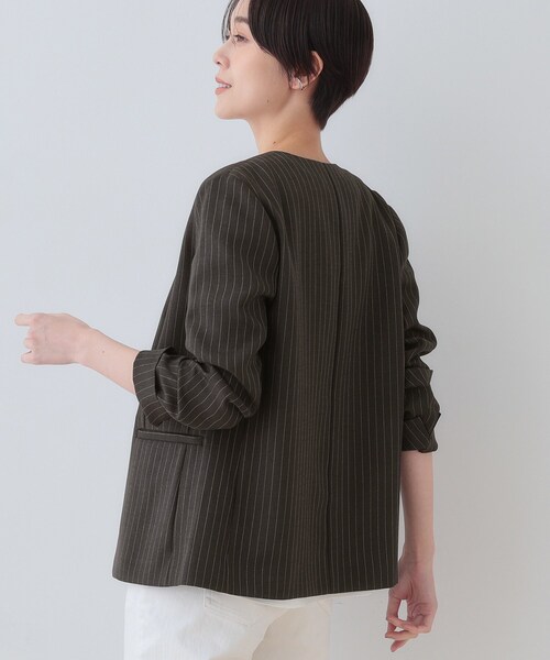 INDIVI(インディヴィ)の「【こなれSETUP】リネンライクノーカラージャケット(ノーカラージャケット・レディース・ライトグレー系3/ナチュラル/アイボリー系2/チャコール/ネイビー・15 /13/12/05/03/40/38/36/19)」の13枚目の写真