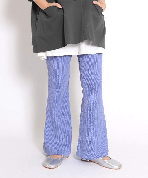 PUNYUS（プニュズ）の「ストライプフレアパンツ（その他パンツ・レディース・チャコールグレー/ブルー/ホワイト・1/2/3/4）」の3枚目の写真