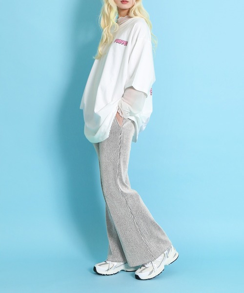 PUNYUS（プニュズ）の「ストライプフレアパンツ（その他パンツ・レディース・チャコールグレー/ブルー/ホワイト・1/2/3/4）」の5枚目の写真