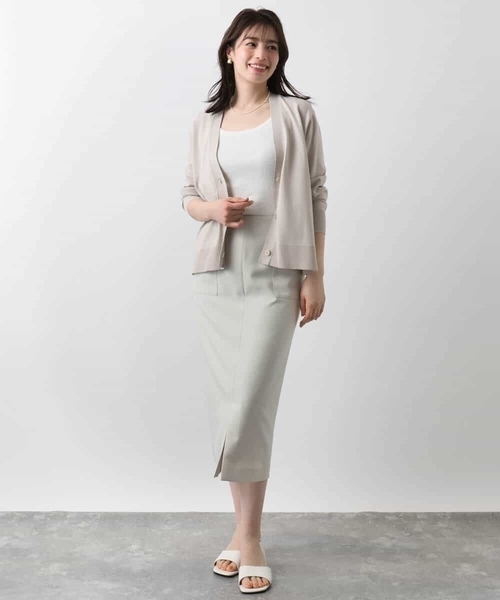 OFUON le MK（オフオンルエムケー）の「Vネックニットカーディガン/接触冷感/洗える/WEB限定サイズあり（Tシャツ/カットソー・レディース・イエロー/グリーン/ブラウン系その他/グレイッシュベージュ・36/38）」の16枚目の写真