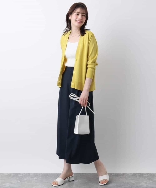 OFUON le MK（オフオンルエムケー）の「Vネックニットカーディガン/接触冷感/洗える/WEB限定サイズあり（Tシャツ/カットソー・レディース・イエロー/グリーン/ブラウン系その他/グレイッシュベージュ・36/38）」の20枚目の写真