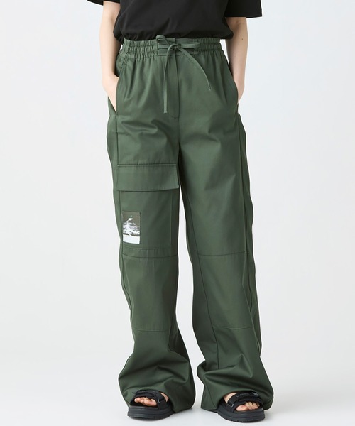 LACOSTE（ラコステ）の「アシンメトリー ワイドストレート カーゴポケットパンツ（その他パンツ・レディース・ダークグリーン・40/38/36/34）」の8枚目の写真