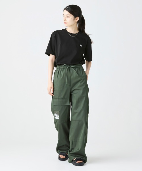 LACOSTE（ラコステ）の「アシンメトリー ワイドストレート カーゴポケットパンツ（その他パンツ・レディース・ダークグリーン・40/38/36/34）」の12枚目の写真
