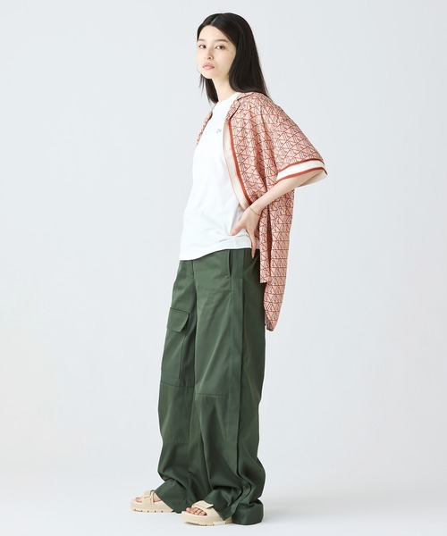 LACOSTE（ラコステ）の「アシンメトリー ワイドストレート カーゴポケットパンツ（その他パンツ・レディース・ダークグリーン・40/38/36/34）」の15枚目の写真