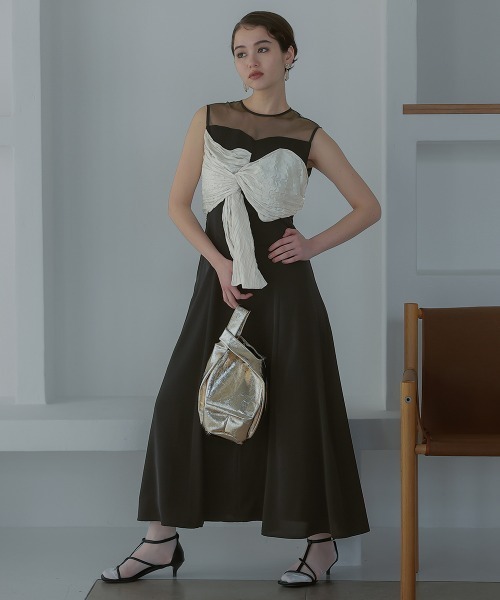 Callarus（カラルス）の「フロントねじりデザインワンピースドレス〔Callarus〕（ドレス・レディース・ネイビー系/ブラック系/モカ・M/L）」の5枚目の写真