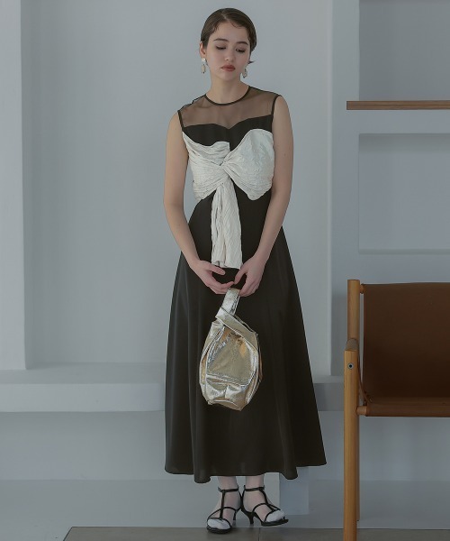 Callarus（カラルス）の「フロントねじりデザインワンピースドレス〔Callarus〕（ドレス・レディース・ネイビー系/ブラック系/モカ・M/L）」の11枚目の写真