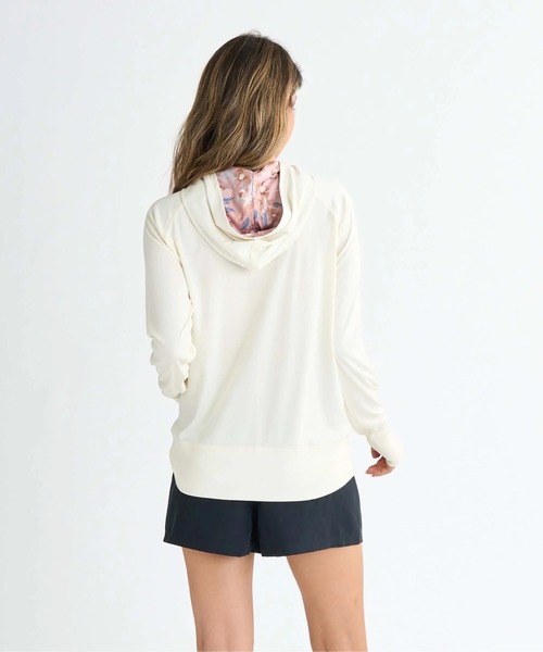 ROXY(ロキシー)の「ARTSY FLORAL LOGO PA /ロキシーロゴ長袖ジップアップパーカーラッシュガード(水着)(ラッシュガード・レディース・ホワイト/チャコールグレー/ブルー・SMALL/MEDIUM/LARGE)」の5枚目の写真