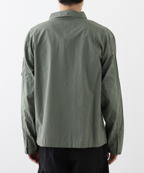 C.P. COMPANY（シーピーカンパニー）の「C.P. Company / シーピーカンパニー COTTON RIP-STOP OVERSHIRT 51243016（シャツ/ブラウス・メンズ・グリーン・MEDIUM/LARGE）」の2枚目の写真