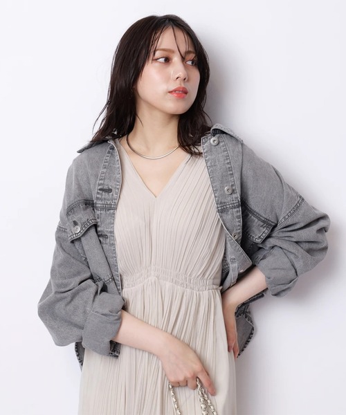 Mystrada(マイストラーダ)の「ライトデニムシャツ(その他アウター・レディース・ライトブルー/グレー・36/38)」の2枚目の写真