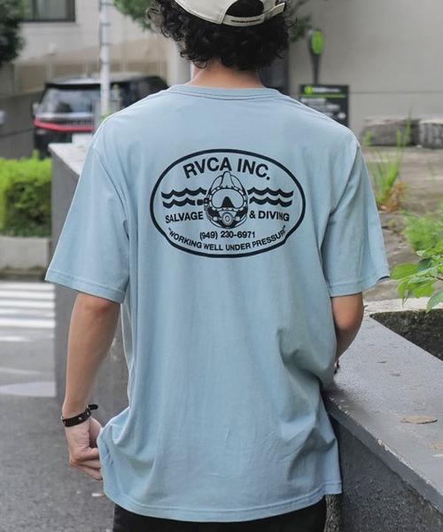 RVCA(ルーカ)の「RVCA メンズ RVCA SALVAGE SS Tシャツ 【2025年夏モデル】/ルーカバックプリント半袖Tシャツ(Tシャツ/カットソー・メンズ・ホワイト/ブラック/ライトブルー/クリーム・MEDIUM/LARGE/X-LARGE/SMALL)」の4枚目の写真