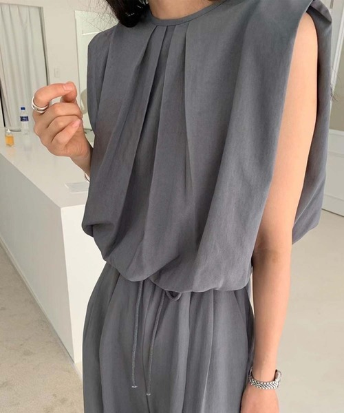 LAFFMO(ラフモ)の「セットアップ タックノースリーブブラウス&イージーパンツ(セットアップ・レディース・ブラック/ベージュ/モカ/グレー・F)」の20枚目の写真