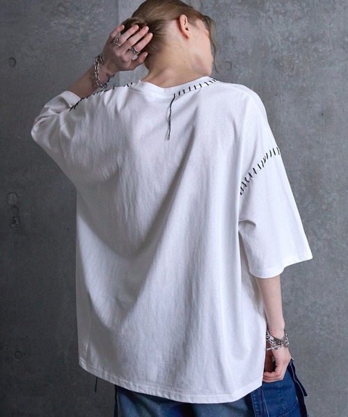 SERACE（セラス）の「【SERACE】Hand stitch loose graphic short sleeve t-shirt / ハンドステッチルーズグラフィック半袖Tシャツ（Tシャツ/カットソー・メンズ・グレイッシュブルー/ブラック/ホワイト・S/M/L）」の6枚目の写真