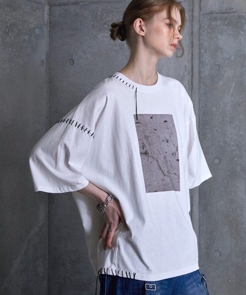 SERACE】ハンドステッチルーズグラフィック半袖Tシャツ　　ホワイトL SERACE（セラス）の「【SERACE】Hand stitch loose graphic