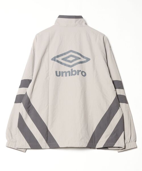 UMBRO(アンブロ)の「UMBRO アンブロ ライン ナイロンジャケット(ナイロンジャケット・メンズ・ブラック/グレー・M/L/XL)」の19枚目の写真