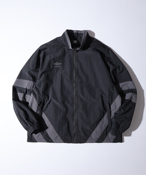 UMBRO アンブロ ライン ナイロンジャケット（ナイロンジャケット