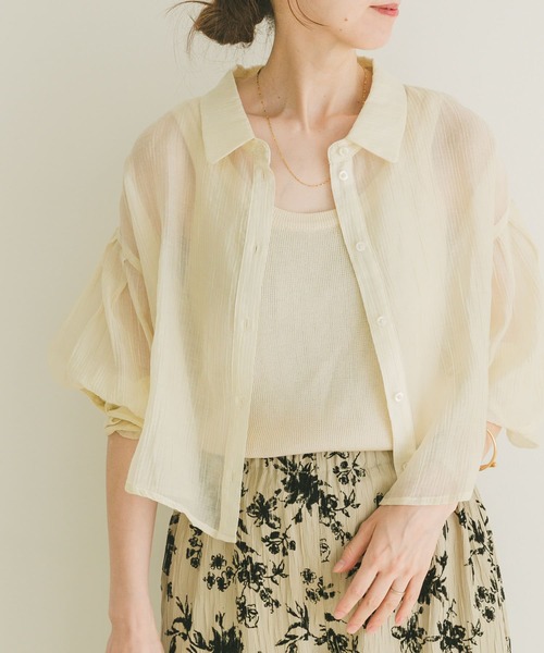 ITEMS URBANRESEARCH（アイテムズ アーバンリサーチ）の「シアークロップドボリュームスリーブシャツ（シャツ/ブラウス・レディース・オフホワイト/チャコールグレー/オレンジ/ベージュ/ミント・FREE）」の6枚目の写真