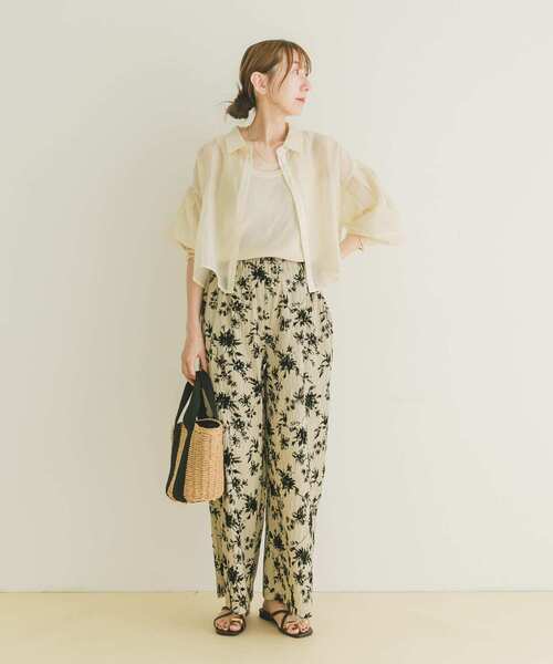 ITEMS URBANRESEARCH（アイテムズ アーバンリサーチ）の「シアークロップドボリュームスリーブシャツ（シャツ/ブラウス・レディース・オフホワイト/チャコールグレー/オレンジ/ベージュ/ミント・FREE）」の9枚目の写真