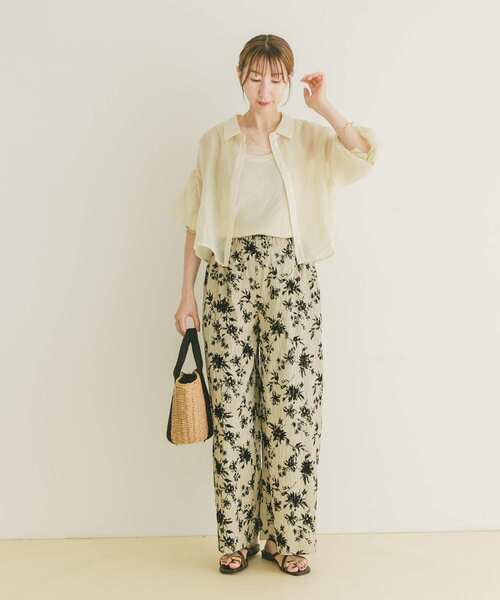 ITEMS URBANRESEARCH（アイテムズ アーバンリサーチ）の「シアークロップドボリュームスリーブシャツ（シャツ/ブラウス・レディース・オフホワイト/チャコールグレー/オレンジ/ベージュ/ミント・FREE）」の10枚目の写真