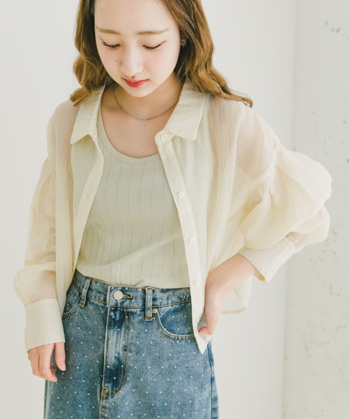 ITEMS URBANRESEARCH（アイテムズ アーバンリサーチ）の「シアークロップドボリュームスリーブシャツ（シャツ/ブラウス・レディース・オフホワイト/チャコールグレー/オレンジ/ベージュ/ミント・FREE）」の11枚目の写真