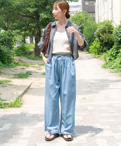 ITEMS URBANRESEARCH（アイテムズ アーバンリサーチ）の「シアークロップドボリュームスリーブシャツ（シャツ/ブラウス・レディース・オフホワイト/チャコールグレー/オレンジ/ベージュ/ミント・FREE）」の20枚目の写真