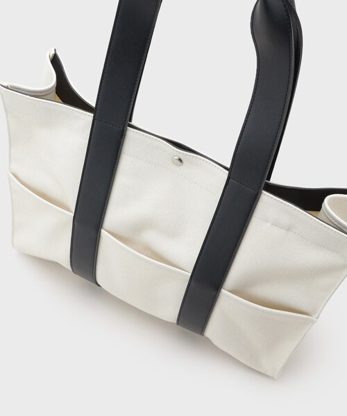 THE SHOP TK (ザ ショップ ティーケー )の「【MonoMax7月号掲載】BOUOキャンバススクエアトート(トートバッグ・メンズ・アイボリー/ブラック・00)」の14枚目の写真
