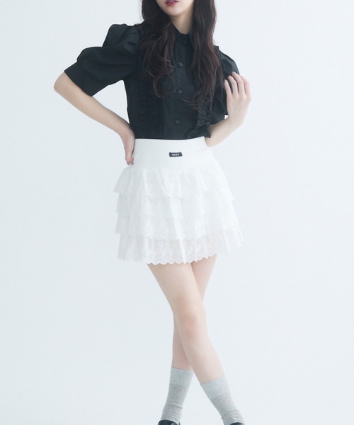 TITTY&CO.（ティティーアンドコー）の「シュガーフリルティアードスカート（スカート・レディース・ブラック/ホワイト・FREE）」の3枚目の写真