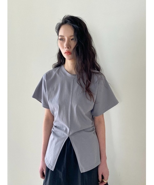 Didot.showroom(ディドット ショールーム)の「フロントワイドスリッドT(Tシャツ/カットソー・レディース・アイボリー/ブラック/グレー・FREE)」の15枚目の写真