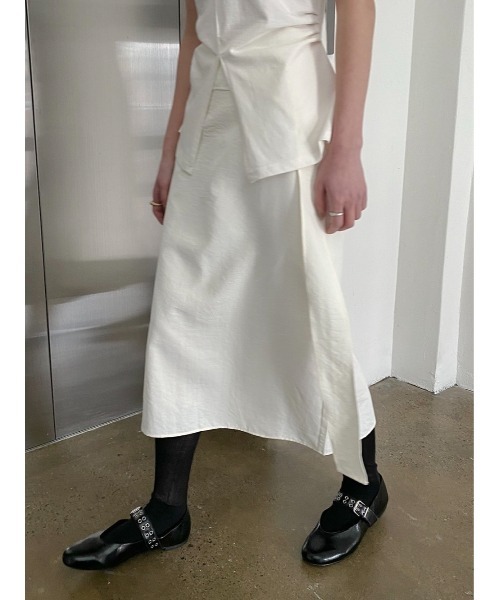 Didot.showroom(ディドット ショールーム)の「フロントワイドスリッドT(Tシャツ/カットソー・レディース・アイボリー/ブラック/グレー・FREE)」の8枚目の写真