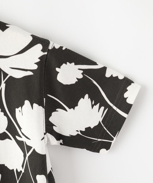 Dessin(デッサン)の「【リンクコーデ】フラワープリントTシャツ(Tシャツ/カットソー・キッズ・ブラック系/グリーン系その他2・11/12/13/14)」の6枚目の写真